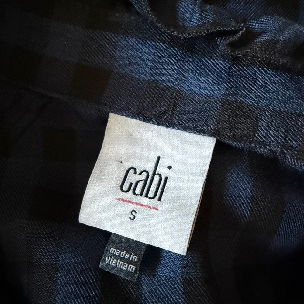 CAbi Ruffle Aberdeen Button Up Shirt - Picture 6 of 9